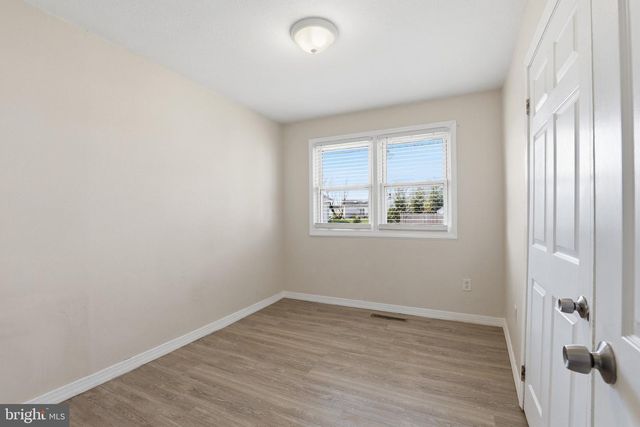 444 COLONIAL RD, Bellmawr, NJ 08031