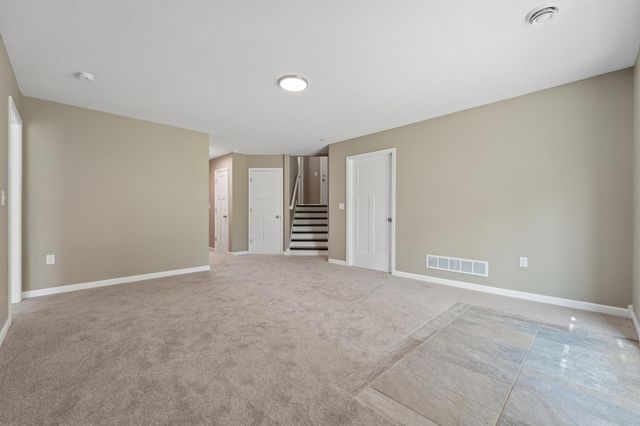 1886 Desoto Street N, Maplewood, MN 55117