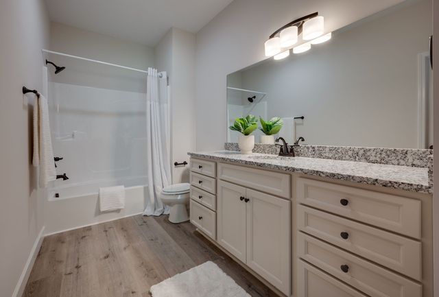 1424 East Piney Road, Dickson, TN 37055