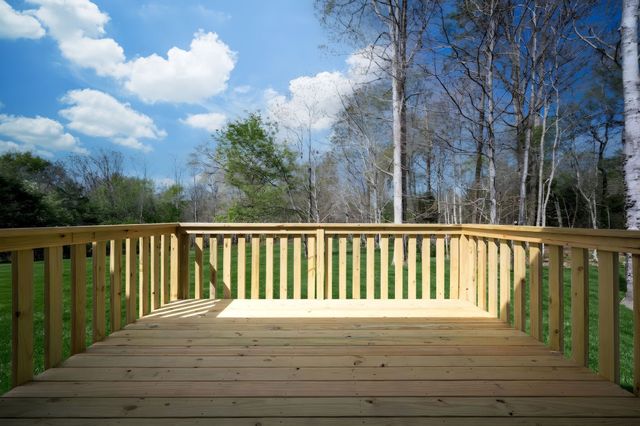 1424 East Piney Road, Dickson, TN 37055