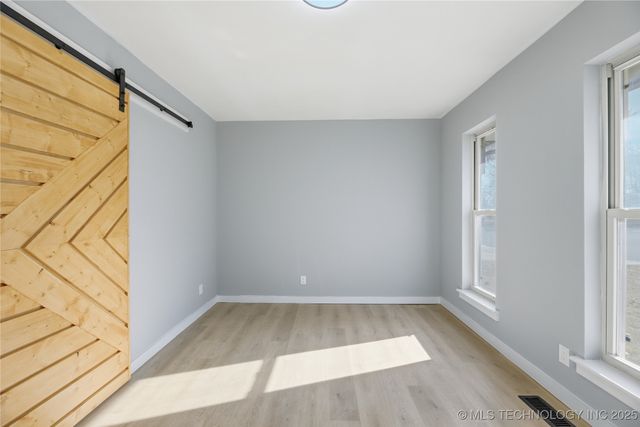 537 E F Street, Jenks, OK 74037