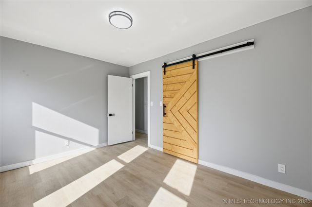 537 E F Street, Jenks, OK 74037