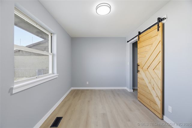 537 E F Street, Jenks, OK 74037