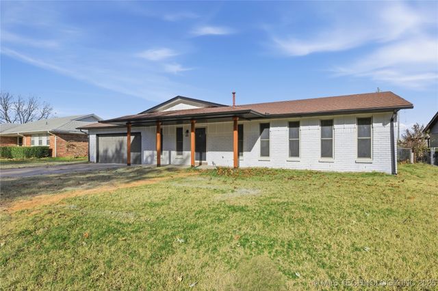 537 E F Street, Jenks, OK 74037