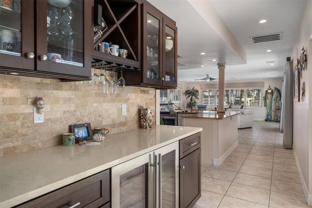 4928 61ST AVENUE S, St Petersburg, FL 33715