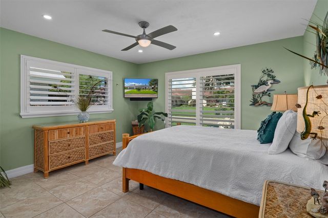 4928 61ST AVENUE S, St Petersburg, FL 33715