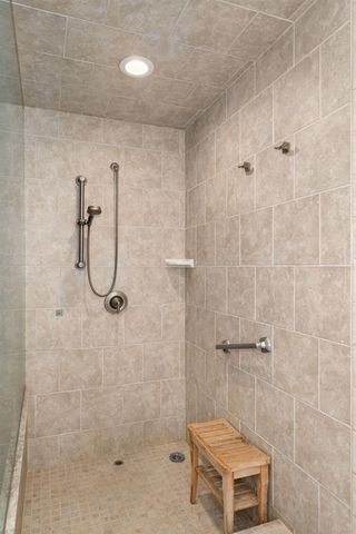 4928 61ST AVENUE S, St Petersburg, FL 33715