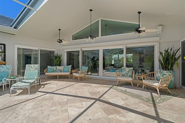 4928 61ST AVENUE S, St Petersburg, FL 33715