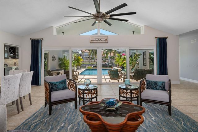 4928 61ST AVENUE S, St Petersburg, FL 33715