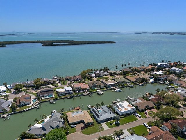 4928 61ST AVENUE S, St Petersburg, FL 33715