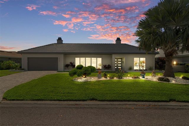 4928 61ST AVENUE S, St Petersburg, FL 33715