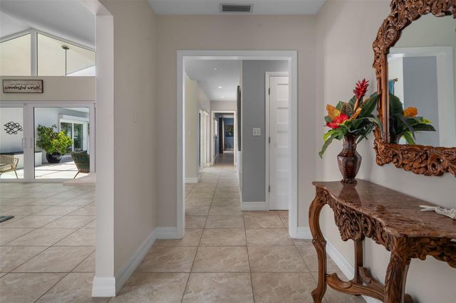 4928 61ST AVENUE S, St Petersburg, FL 33715