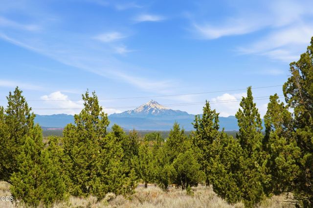 11912 SW Riggs Road, Powell Butte, OR 97753