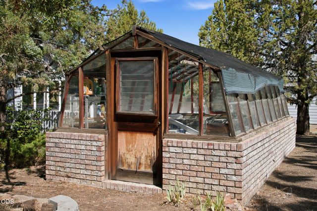 11912 SW Riggs Road, Powell Butte, OR 97753