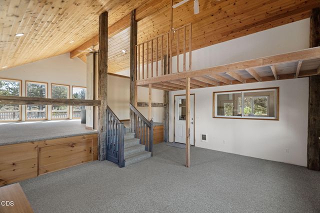 11912 SW Riggs Road, Powell Butte, OR 97753