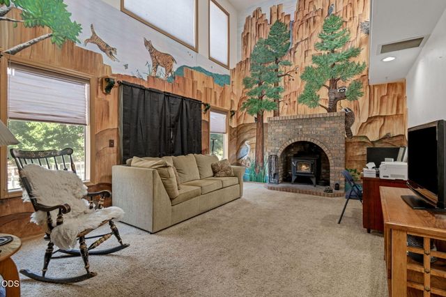 11912 SW Riggs Road, Powell Butte, OR 97753