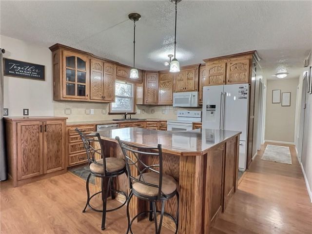 15411 E James Road, Nevada, MO 64772