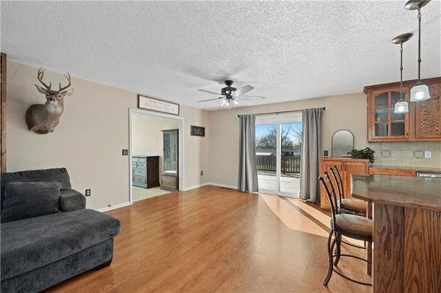 15411 E James Road, Nevada, MO 64772