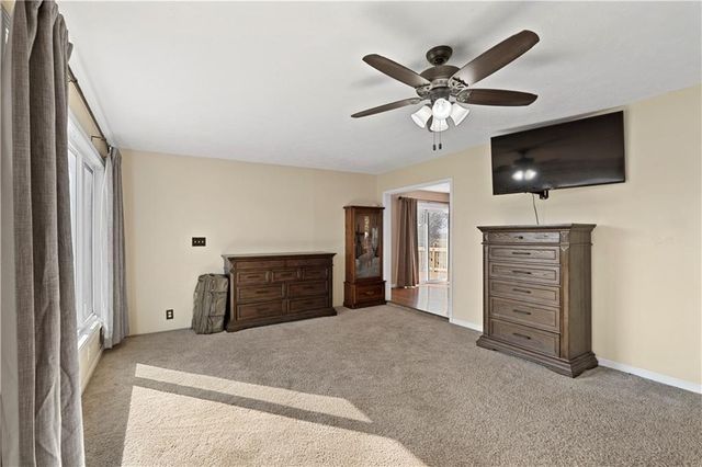 15411 E James Road, Nevada, MO 64772