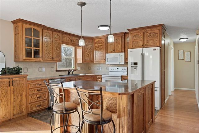 15411 E James Road, Nevada, MO 64772