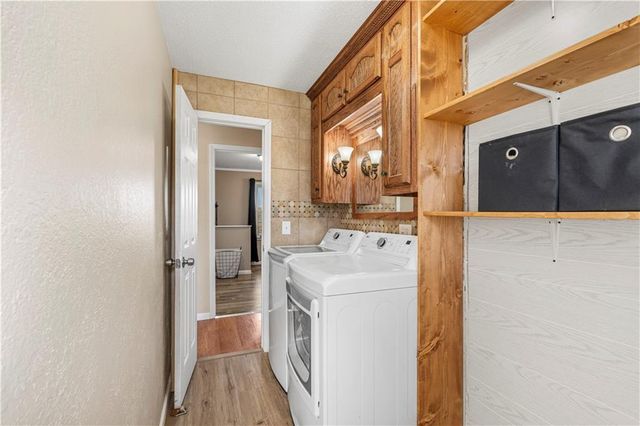 15411 E James Road, Nevada, MO 64772