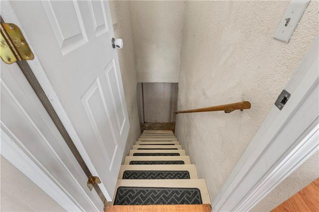 15411 E James Road, Nevada, MO 64772