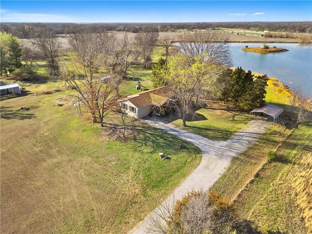 15411 E James Road, Nevada, MO 64772