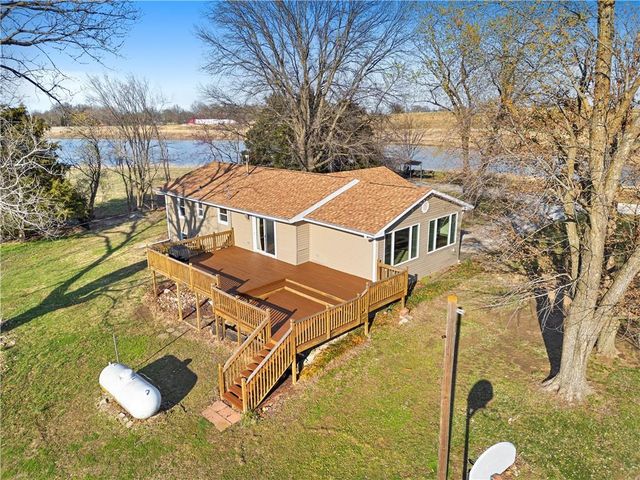 15411 E James Road, Nevada, MO 64772