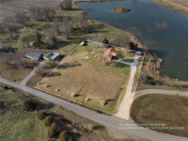 15411 E James Road, Nevada, MO 64772