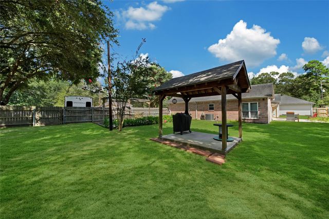 34605 Kara Lane, Pinehurst, TX 77362