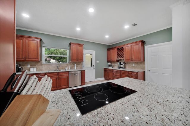34605 Kara Lane, Pinehurst, TX 77362