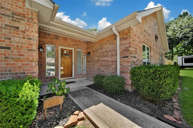 34605 Kara Lane, Pinehurst, TX 77362