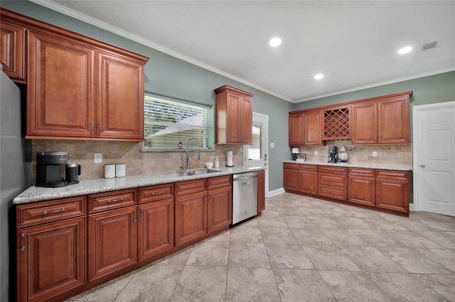 34605 Kara Lane, Pinehurst, TX 77362