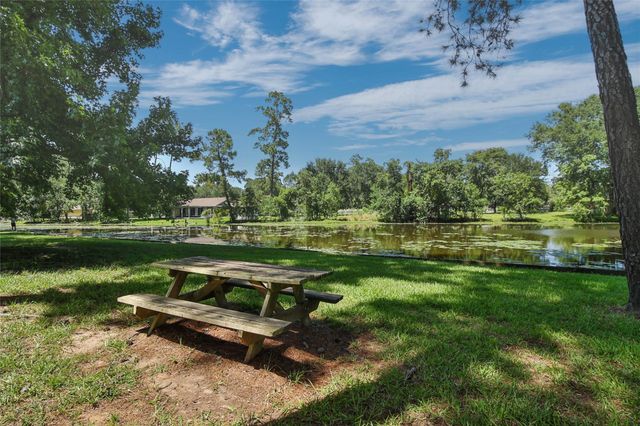 34605 Kara Lane, Pinehurst, TX 77362