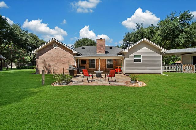 34605 Kara Lane, Pinehurst, TX 77362