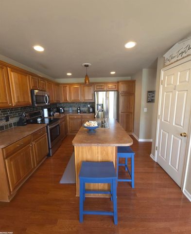 59746 Beechwood Drive, Washington, MI 48094