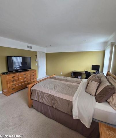 59746 Beechwood Drive, Washington, MI 48094