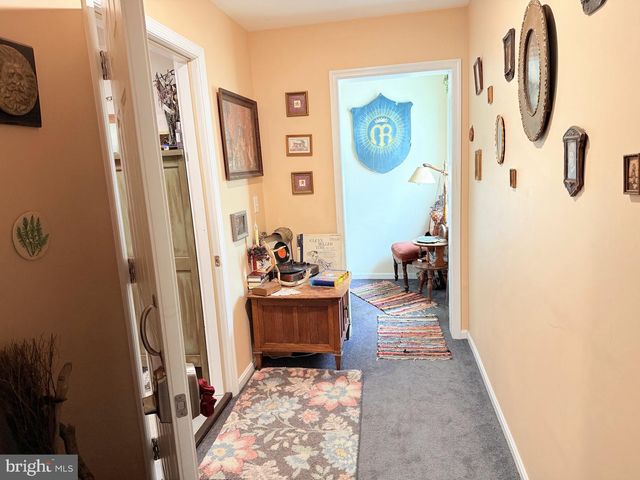 1 CENTRAL AVE, Ridgely, MD 21660
