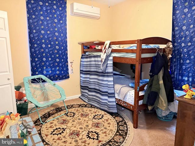 1 CENTRAL AVE, Ridgely, MD 21660