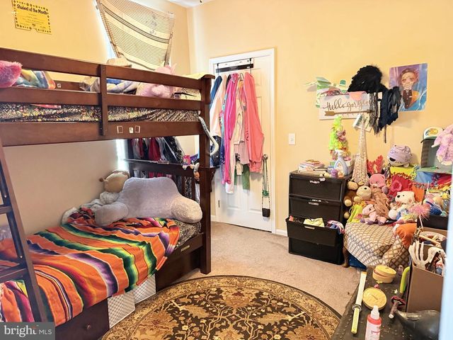 1 CENTRAL AVE, Ridgely, MD 21660