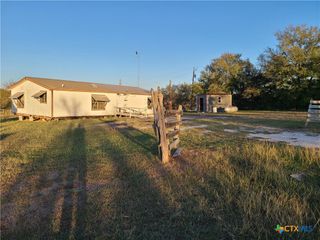 1023 Sierra Drive, Lockhart, TX 78644
