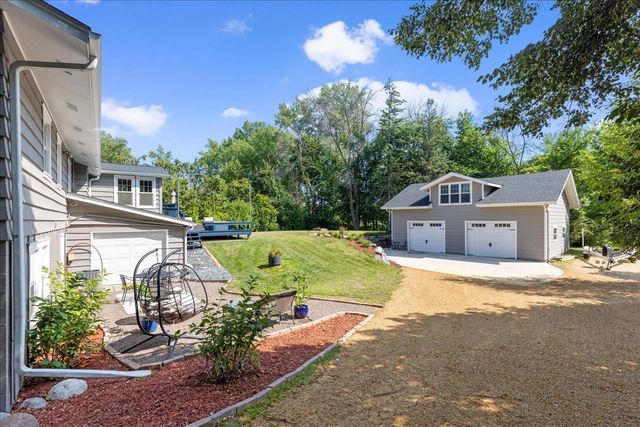 13529 Larkin Drive, Minnetonka, MN 55305