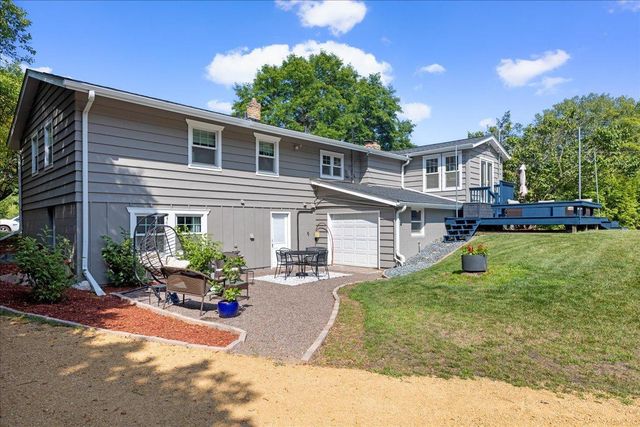 13529 Larkin Drive, Minnetonka, MN 55305