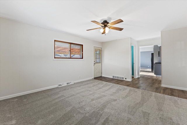 N91W17639 Saint Regis DRIVE, Menomonee Falls, WI 53051