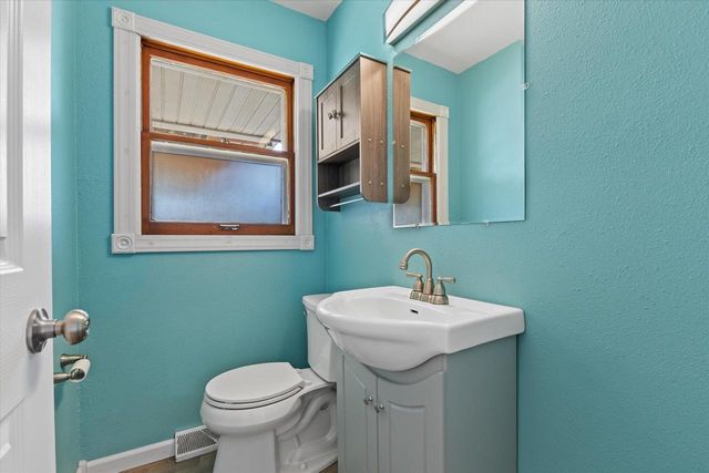 N91W17639 Saint Regis DRIVE, Menomonee Falls, WI 53051