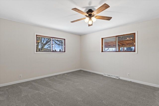 N91W17639 Saint Regis DRIVE, Menomonee Falls, WI 53051