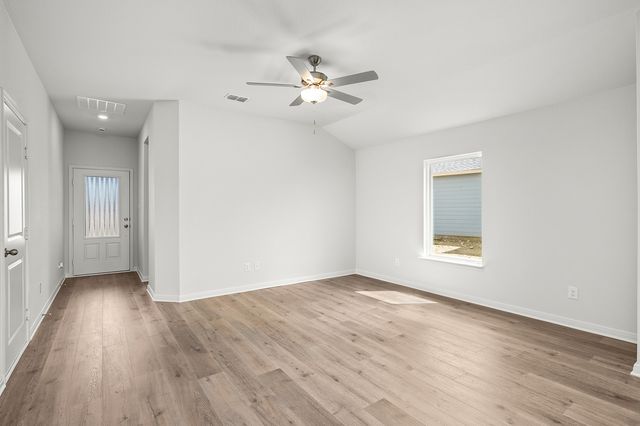 8412 White Wolf Trail, Ponder, TX 76259