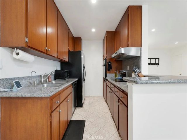 5328 Newcastle 57, Encino, CA 91316