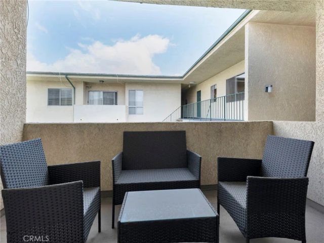 5328 Newcastle 57, Encino, CA 91316