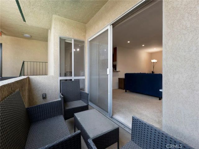 5328 Newcastle 57, Encino, CA 91316